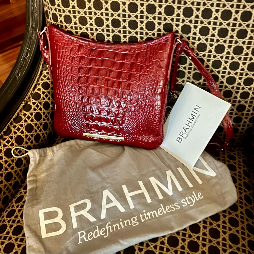 🦄NWT Gorgeous Carmine Red Jody Croc embossed leather